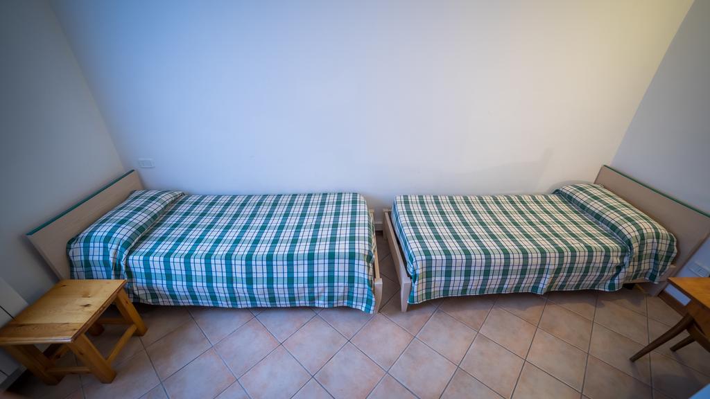 Casa Al Portico Apartment เปียเว ดิ เลโดร ภายนอก รูปภาพ